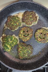 קציצות תרד במחבת