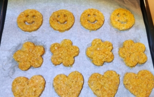 קציצות עדשים אדומות לפני הכנסה לתנור