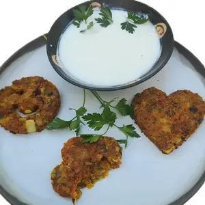 הצעת הגשה עם יוגורט עיזים קציצות פראסה מטוגנות2