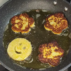 קציצות פראסה במחבת